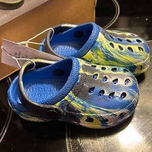 Toddler clog Blue Multi colored size 7:8
